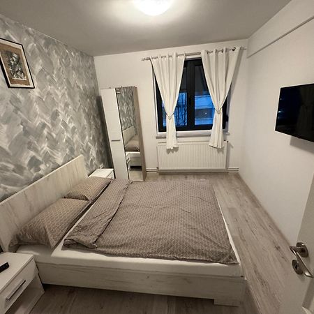 Apartament Ultracentral Modern 1 Pitesti Ngoại thất bức ảnh