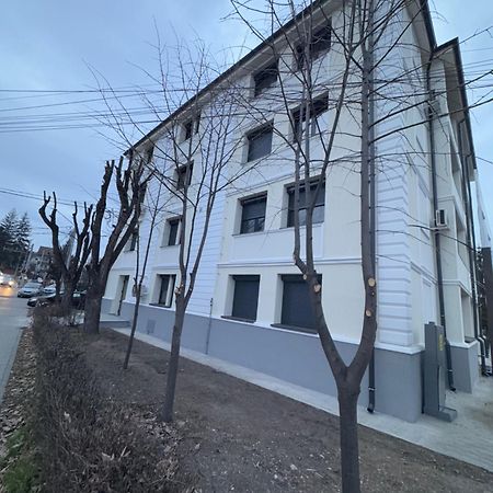 Apartament Ultracentral Modern 1 Pitesti Ngoại thất bức ảnh