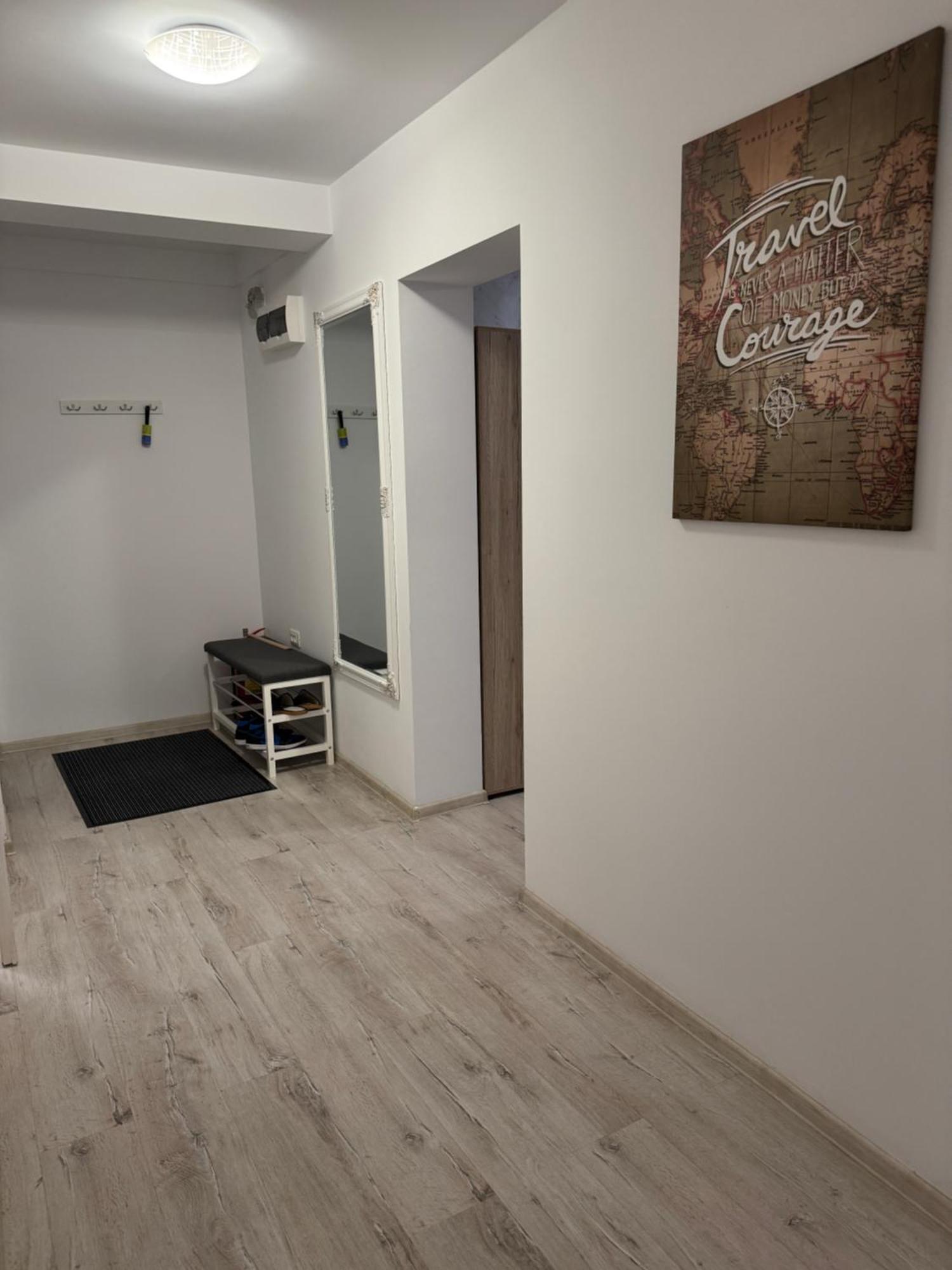 Apartament Ultracentral Modern 1 Pitesti Ngoại thất bức ảnh