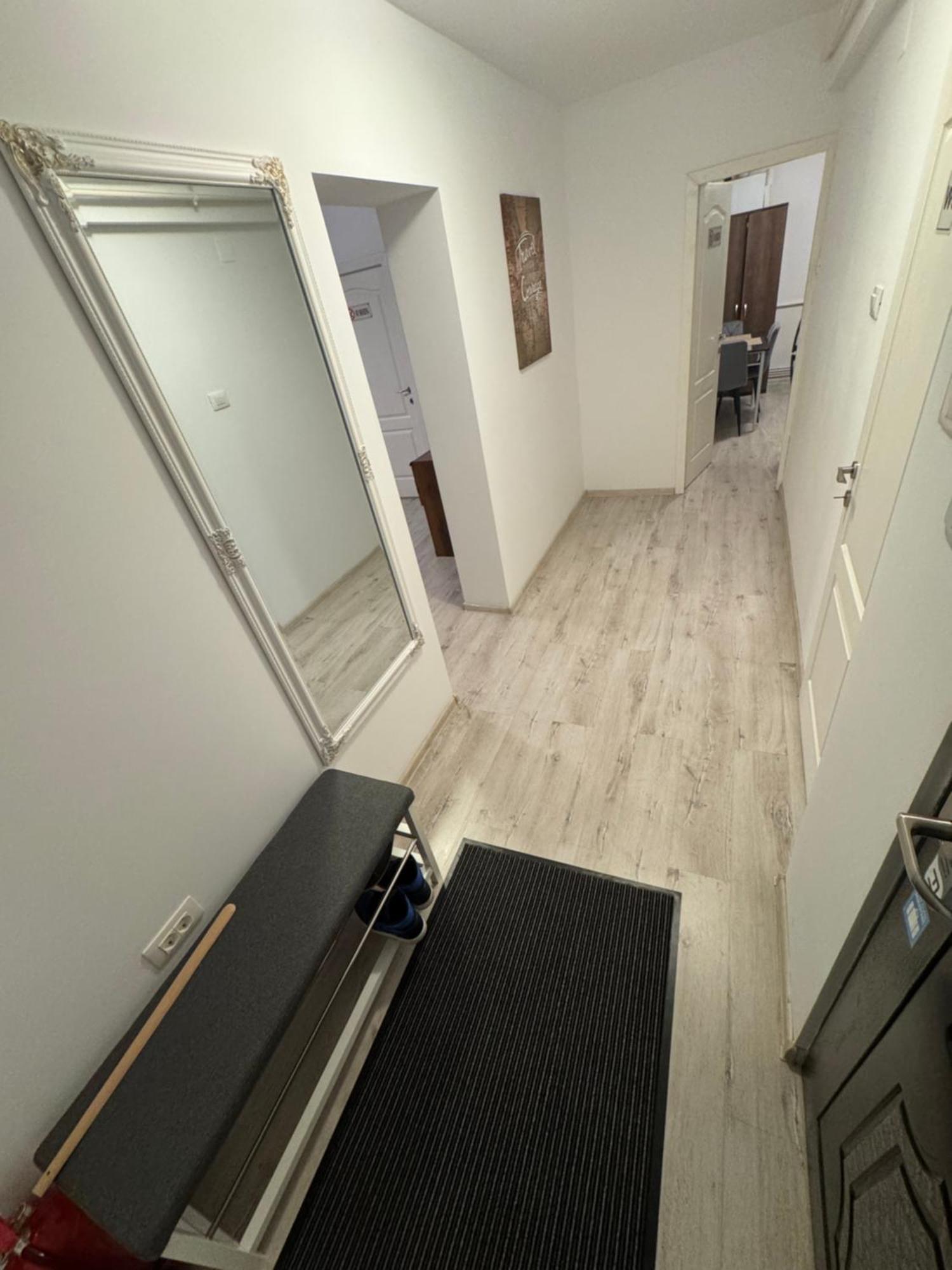 Apartament Ultracentral Modern 1 Pitesti Ngoại thất bức ảnh
