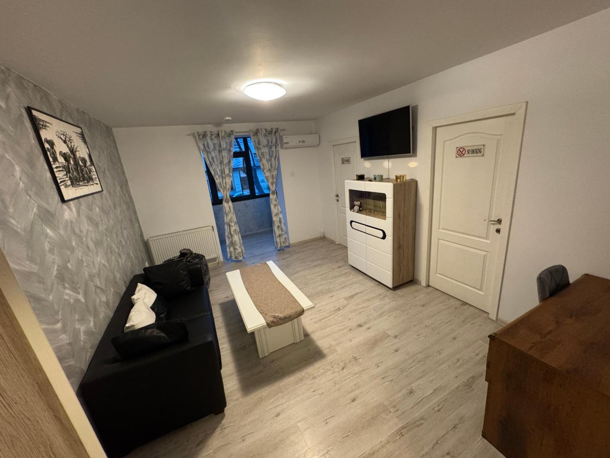 Apartament Ultracentral Modern 1 Pitesti Ngoại thất bức ảnh