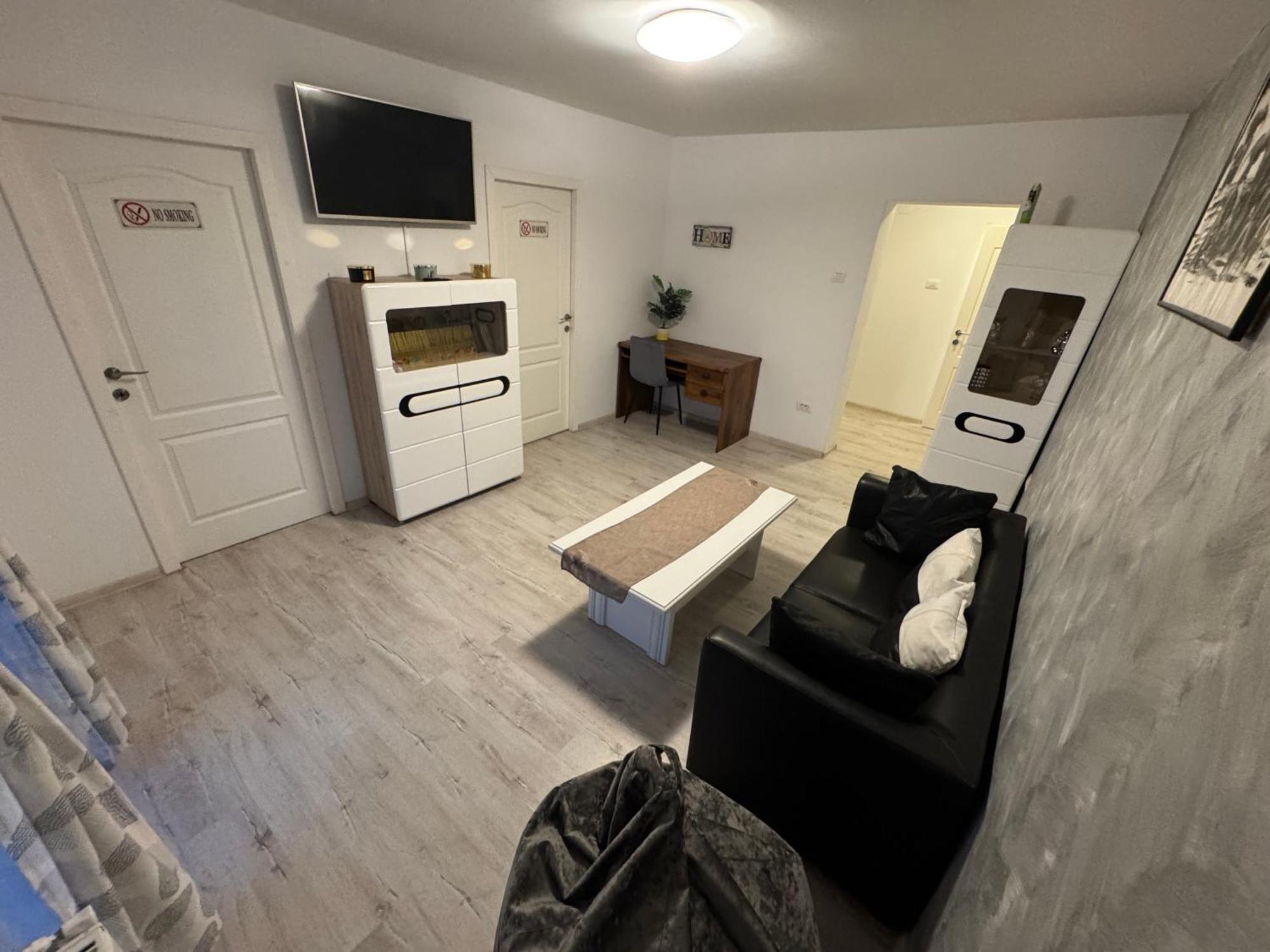 Apartament Ultracentral Modern 1 Pitesti Ngoại thất bức ảnh